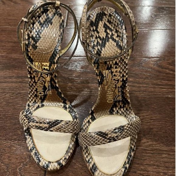 BRAND NEW SZ 7 Salvatore Ferragamo Python Blejan Ankle Strap Sandals 0504699 - Picture 3 of 6